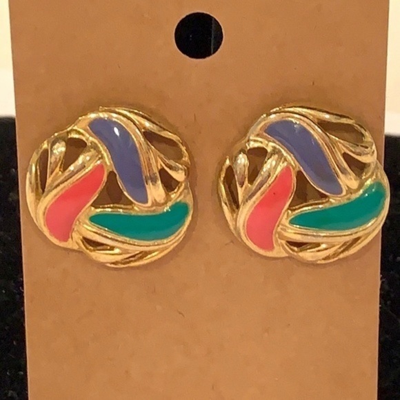 💐5/25 post gold tone green enamel statement - Picture 1 of 6